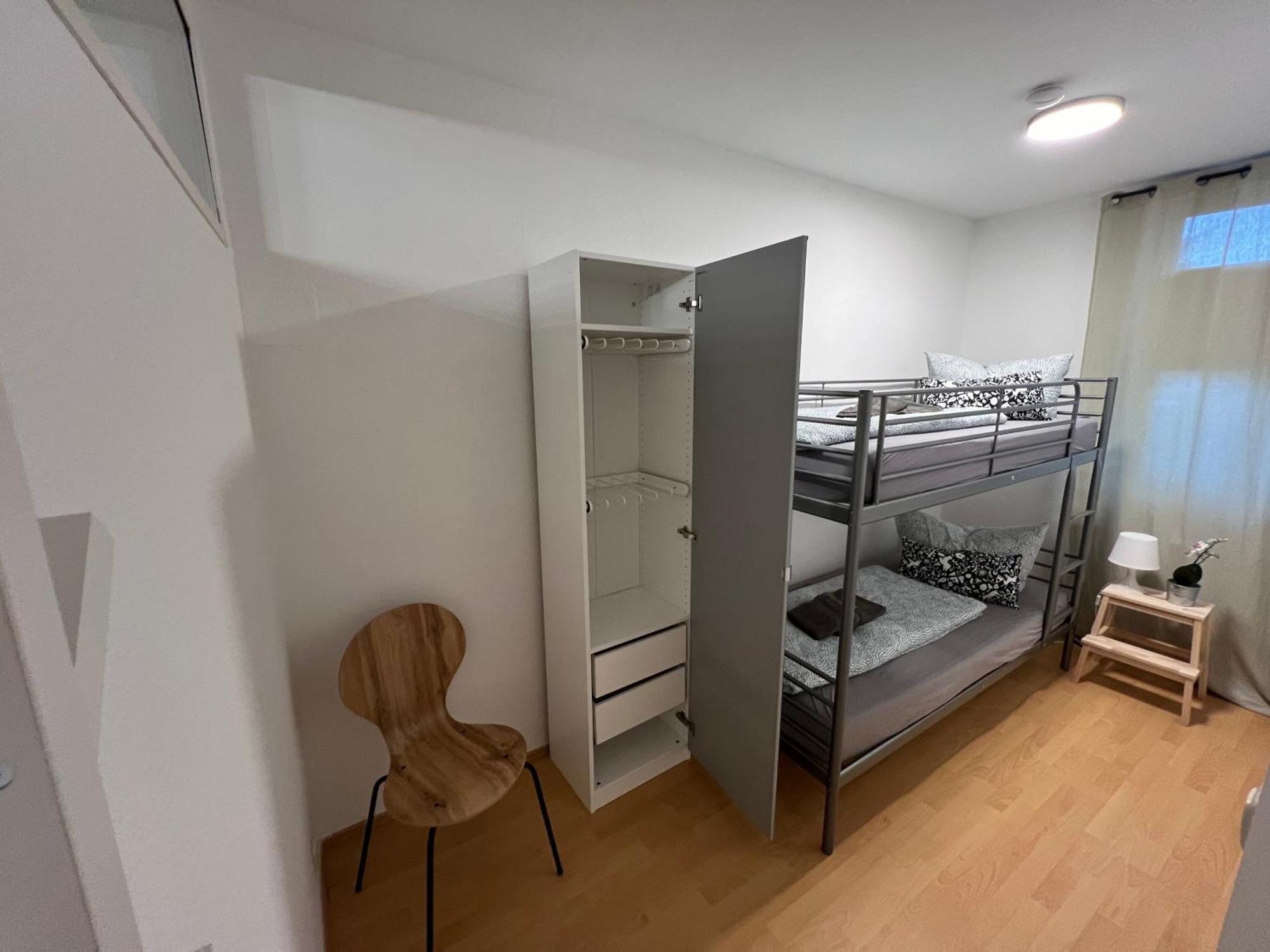 Apartment Humboldt 3 Schlafzimmer,Wifi, Netflix Parken, Terrasse, Klimatisiert, Naehe Zentrum เยนา ภายนอก รูปภาพ