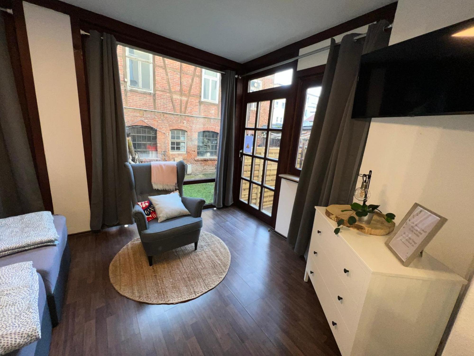 Apartment Humboldt 3 Schlafzimmer,Wifi, Netflix Parken, Terrasse, Klimatisiert, Naehe Zentrum เยนา ภายนอก รูปภาพ