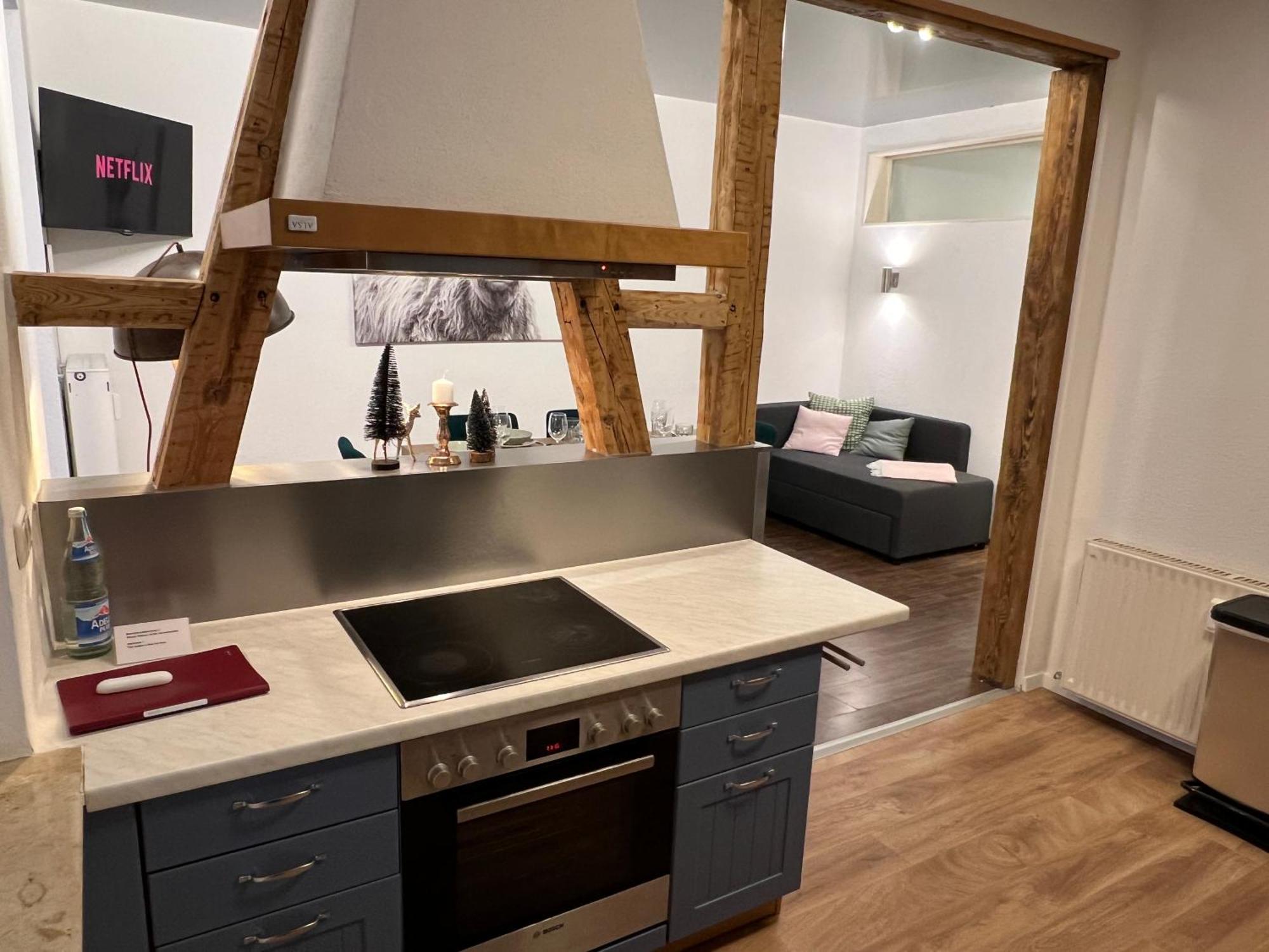 Apartment Humboldt 3 Schlafzimmer,Wifi, Netflix Parken, Terrasse, Klimatisiert, Naehe Zentrum เยนา ภายนอก รูปภาพ