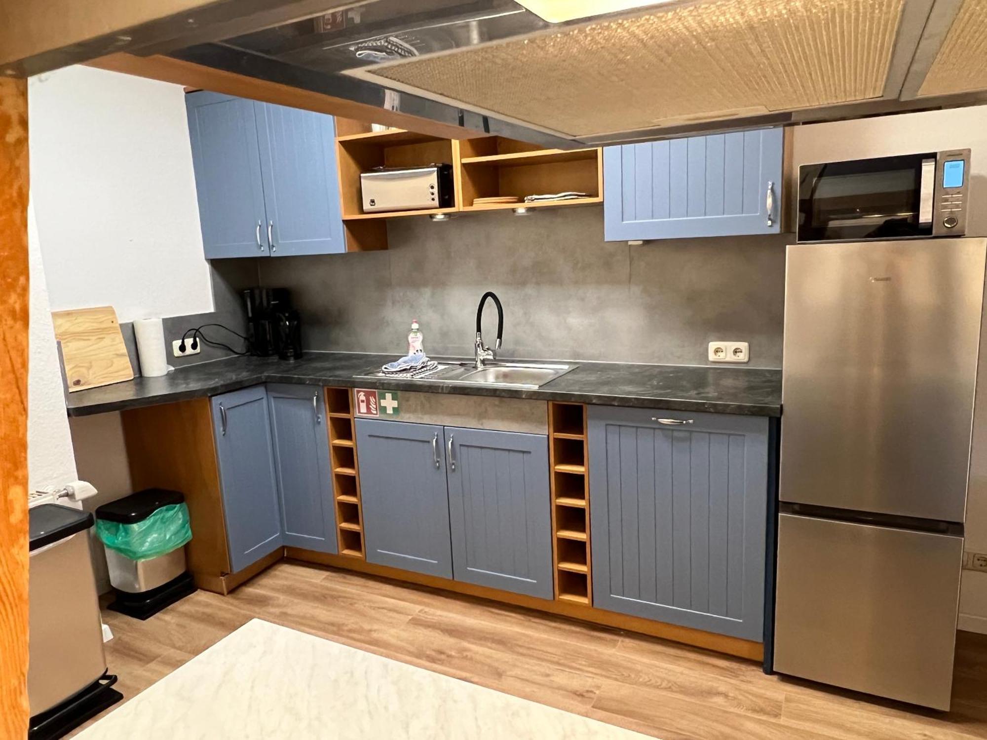 Apartment Humboldt 3 Schlafzimmer,Wifi, Netflix Parken, Terrasse, Klimatisiert, Naehe Zentrum เยนา ภายนอก รูปภาพ