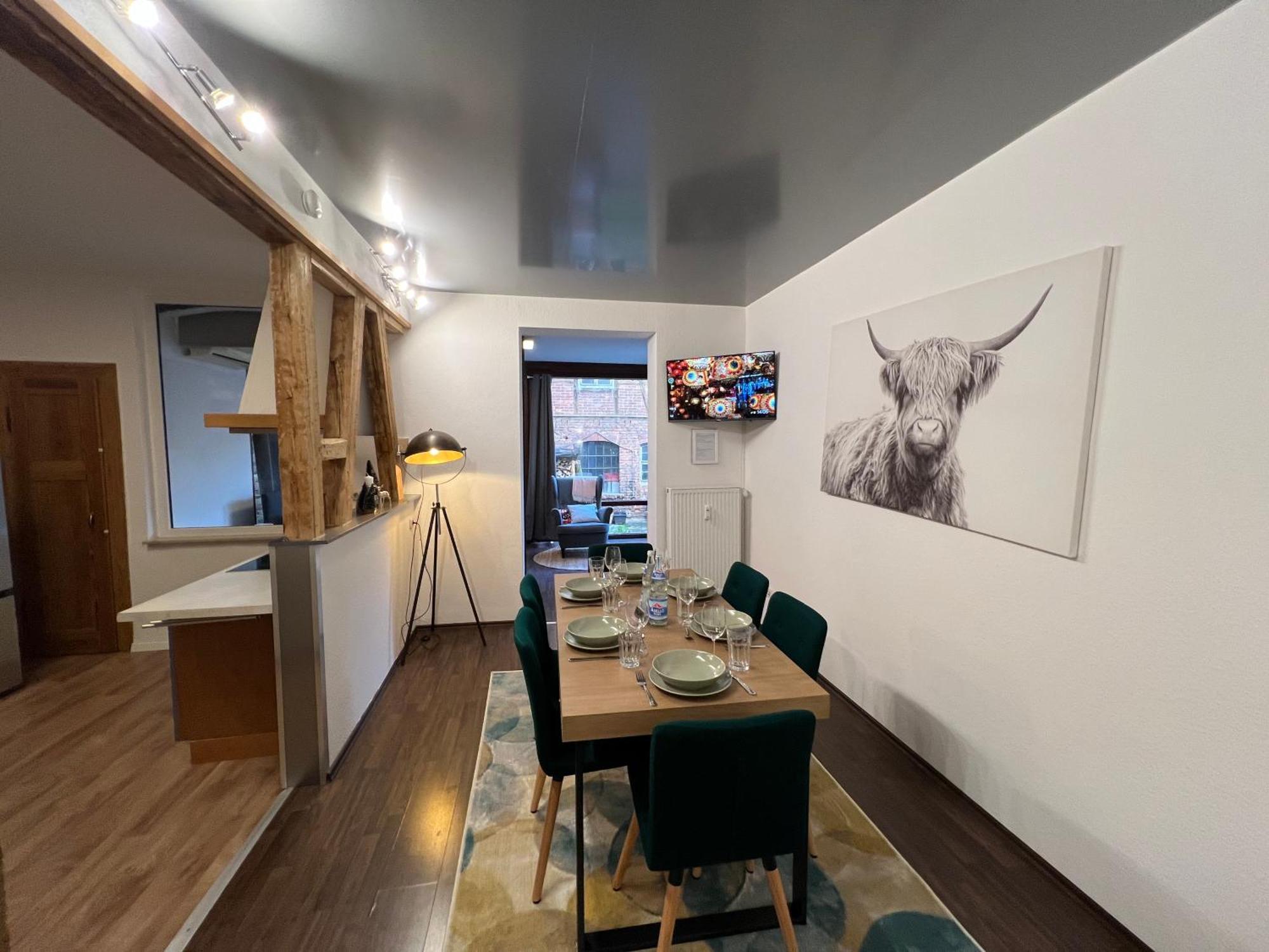 Apartment Humboldt 3 Schlafzimmer,Wifi, Netflix Parken, Terrasse, Klimatisiert, Naehe Zentrum เยนา ภายนอก รูปภาพ